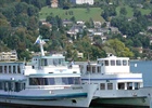 namenloses Motorschiff Pilatus wird nach Rotzloch gefahren