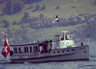 Motorschiff Reuss fährt weiter auf dem Vierwaldstättersee